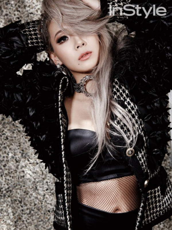 Lee Chae Rin atau yang lebih dikenal sebagai CL yang tampil seksi dan menggoda dalam majalah fesyen InStyle
