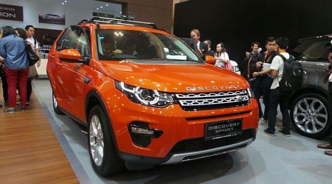 Land Rover Discovery Sport resmi diluncurkan di ajang Gaikindo Indonesia International Auto Show (GIIAS) 2015 di ICE BSD