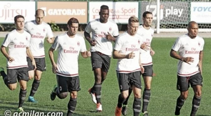 Aksi Balotelli saat melakoni latihan bersama AC Milan
