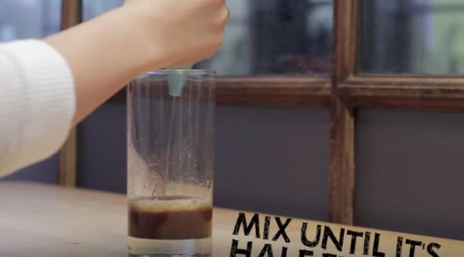 Resep Frappe, kopi tradisional dari Yunani | Via: youtube.com