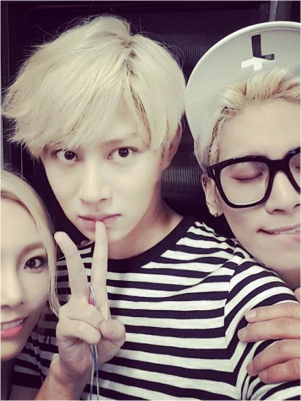 Adu rambut blonde Taeyeon SNSD, Heechul Super Junior, dan Jonghyun SHINee (via Instagram/Heechul)
