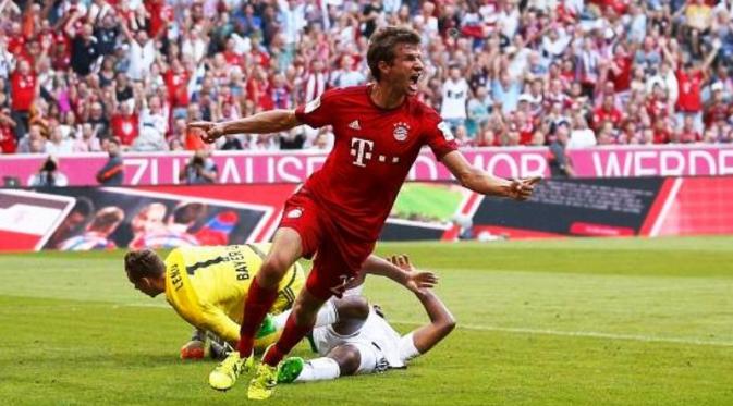 Pemain sayap Bayern Muenchen meraayakan gol ke gawang Bayer Leverkusen dalam lanjutan Bundesliga 2015-16 di Allianz Arena, Sabtu (29/8/2015). (Liputan6.com/twitter.com/FCBayern)