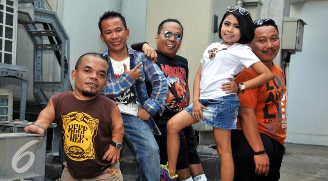 The Baba Band bergaya saat menjalani sesi pemotretan dengan Liputan6.com di SCTV Tower ,  Jakarta, Senin (31/8/2015). (Liputan6.com/Panji Diksana)