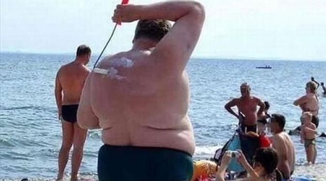 19 Foto Jomblo yang Super Ngenes | Via: diply.com