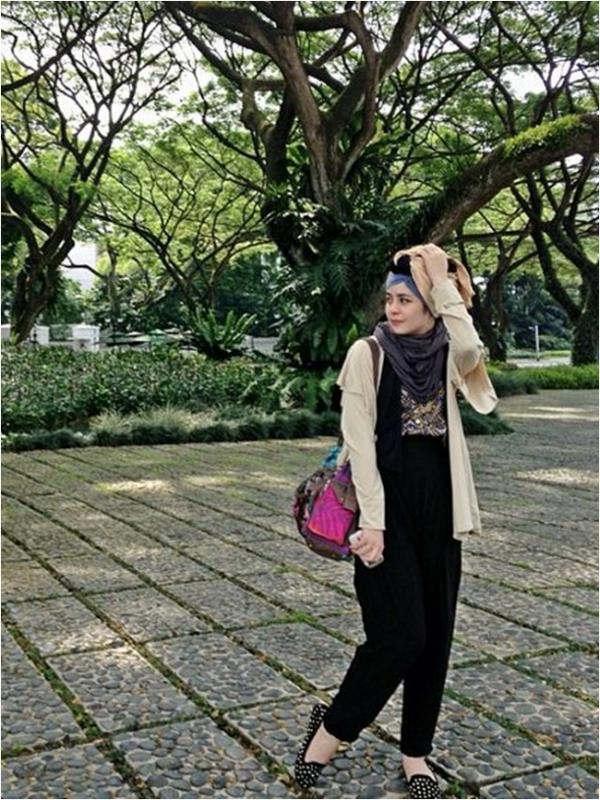 Transformasi hijab Risty Tagor (via Instagram/Risty Tagor)