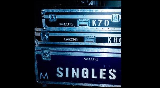 Singles - Maroon 5 (Universal Music Indonesia)