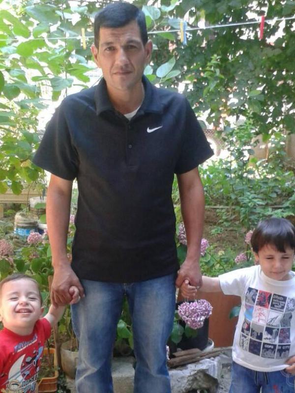 Aylan Kurdi, Abdullah (ayah), dan Galip. (Via: kelownawow.com)