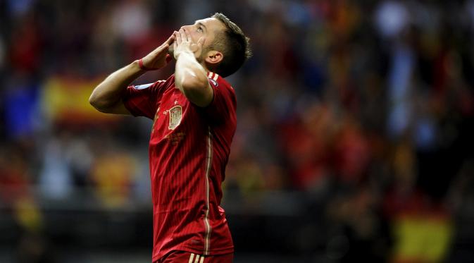 Selebrasi Jordi Alba usai cetak gol pertama untuk Spanyol (REUTERS/Eloy Alonso)