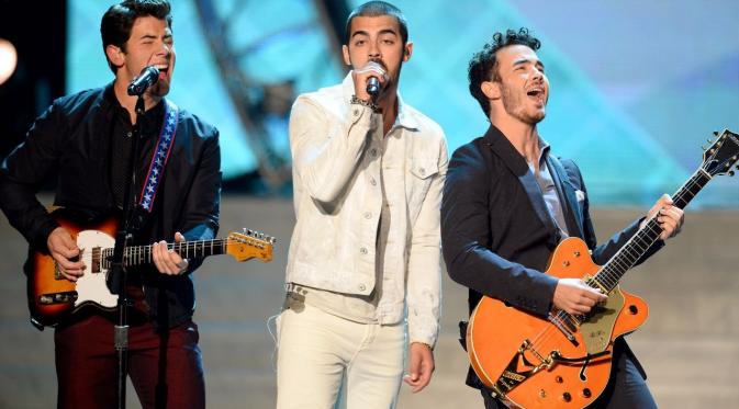 The Jonas Brothers (cgdn.com)