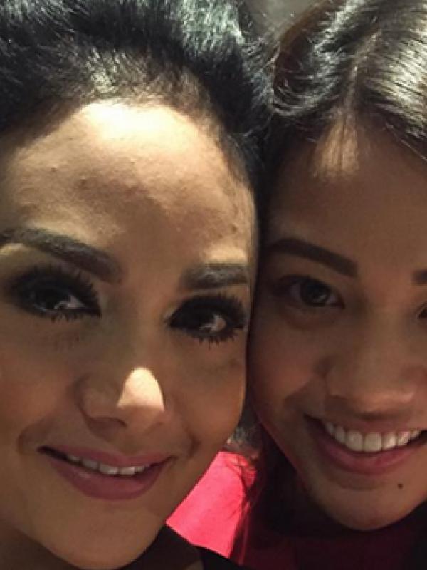 Krisdayanti dan Aurel Hermansyah. (Instagram @krisdayantirl)