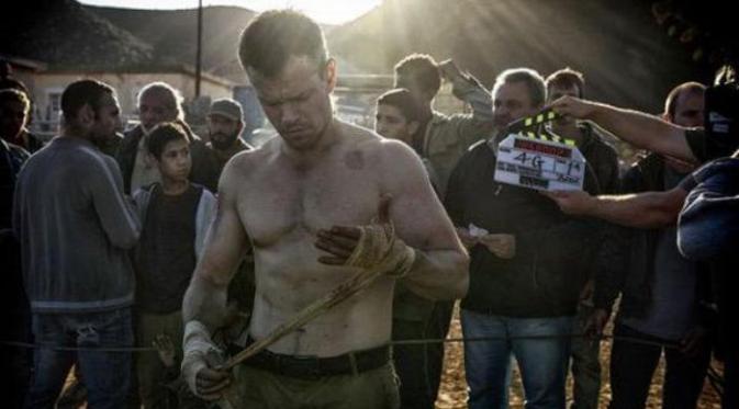 Matt Damon Lepas Baju di Lokasi Syuting Bourne 5. (foto: instagram)