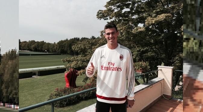 Alessio Romagnoli (C) Twitter @acmilan