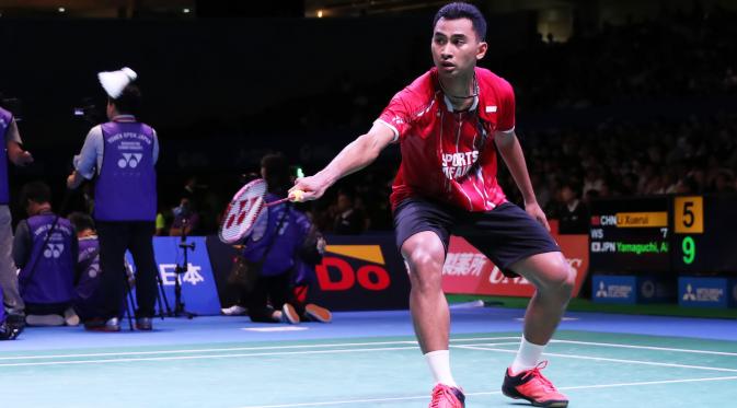 Tunggal putra Indonesia Tommy Sugiarto akan menghadapi Lin Dan asal Tiongkok di semifinal Japan Open Super Series 2015 di Tokyo, Jepang, Sabtu (12/9/2015). (Liputan6.com/Humas PP PBSI)