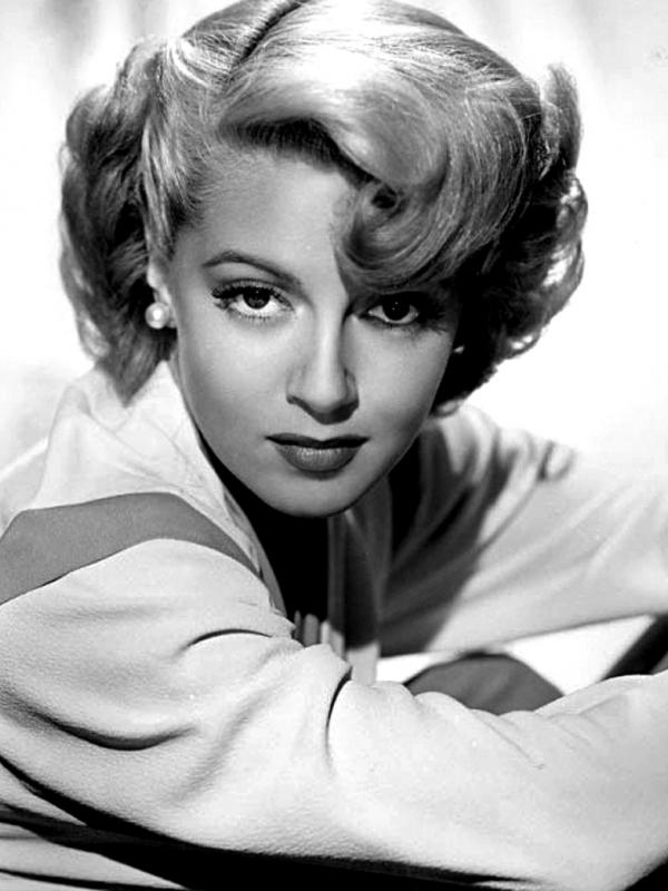 Lana Turner (via pl.wikipedia.org)