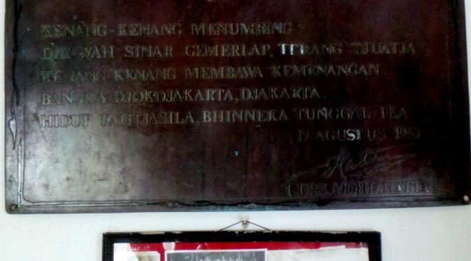 Tulisan Hatta di Tugu Proklamasi yang berada di Muntok