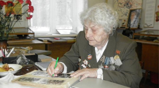 Nenek Maria merupakan veteran Perang Dunia II. (foto: belpravda.ru)
