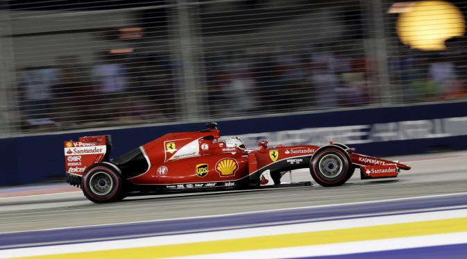 Sebastian Vettel mendominasi Singapura