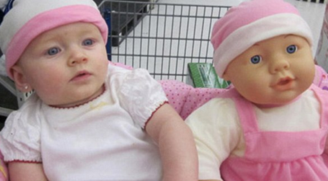 Lucunya bayi ini yang mirip dengan dirinya. (Foto: Daily Mail)
