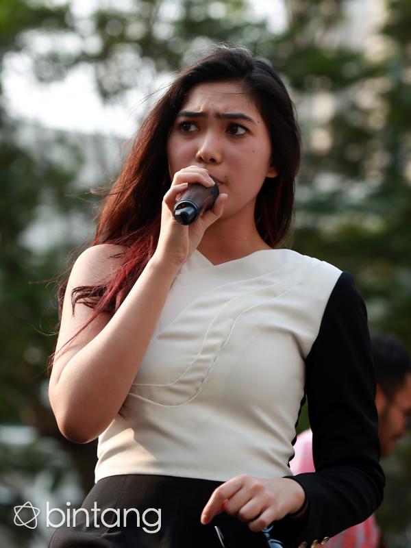 Isyana Sarasvati (Deki Prayoga/Bintang.com)