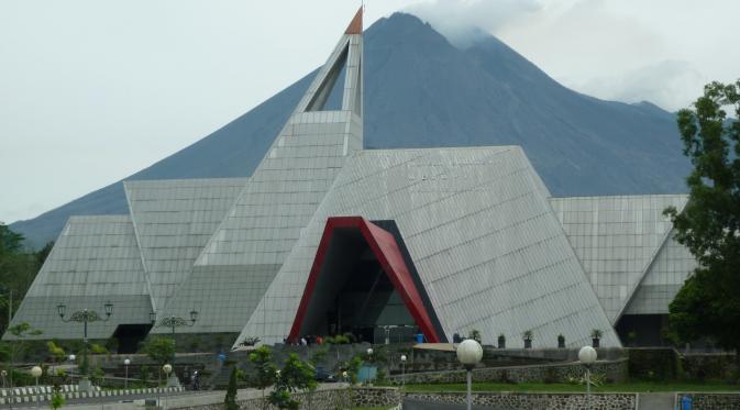 Museum Gunung Merapi. | via: yogyatrip.com