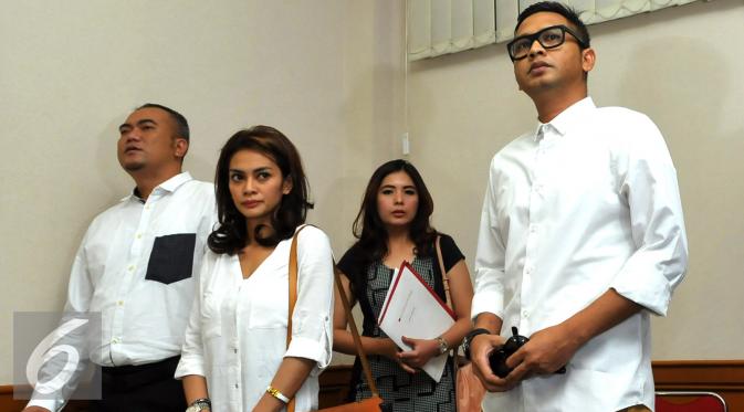 Sidang cerai perdana Masayu Anastasia dan Lembu Wiworo Jati di Pengadilan Agama Jakarta Selatan [Foto: Faisal R. Syam/Liputan6.com]