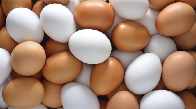 Buat kamu yang bukan vegetarian, telur sangat baik untuk kesehatanmu. Selain kaya akan protein, telur juga kaya akan vitamin A dan D | via: bgr.com