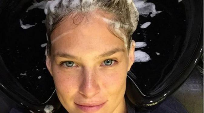 Bar Rafaeli 'Nggak' Takut Tampil Tanpa Makeup | via: Instagram