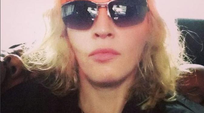 Madonna 'Nggak' Takut Tampil Tanpa Makeup | via: Instagram