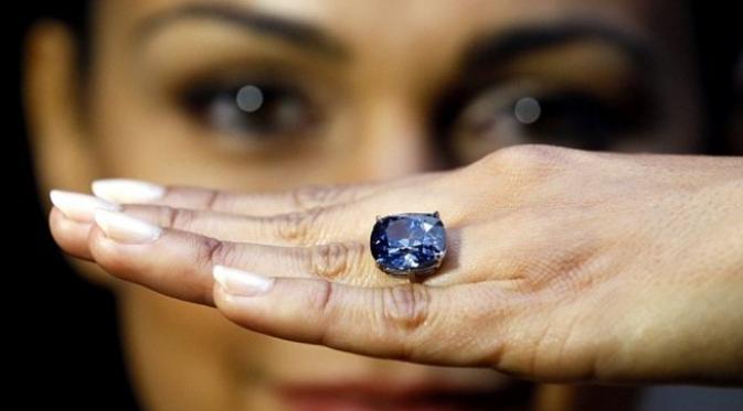 Keelokan Blue Moon Diamond (dailymail.co.uk)